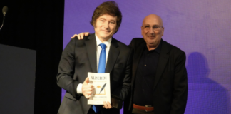 Presentan «Alberdi, la indómita luz», de Daniel Pereyra, en cumbre económica