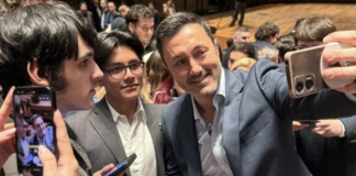 #LaPicada/ Mientras se habla de su marginación entre la UCR y LLA, Petri lanzó «Faro Andino»